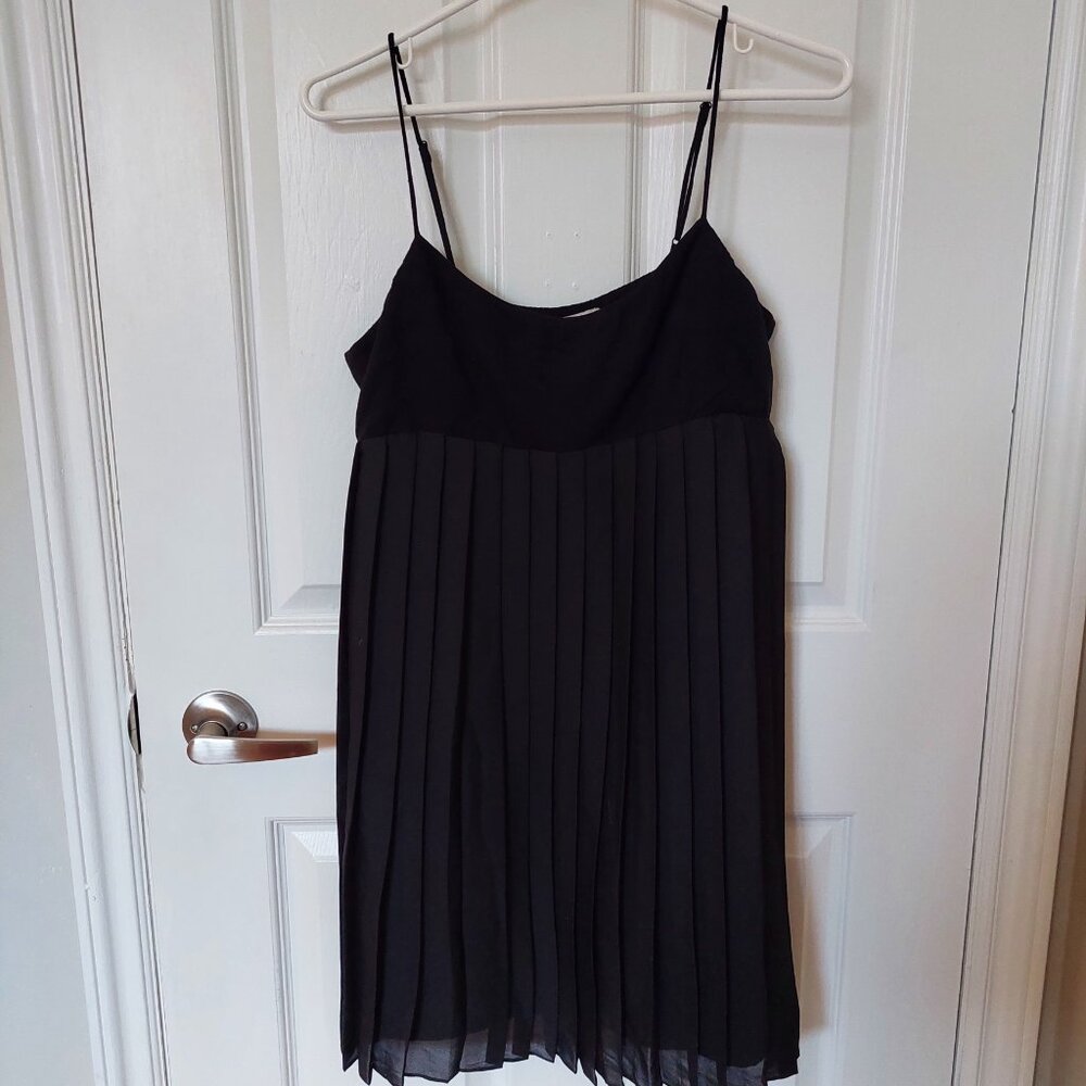 BCBGeneration  Babydoll Black Pleated Strappy Mini Dress (Size M)